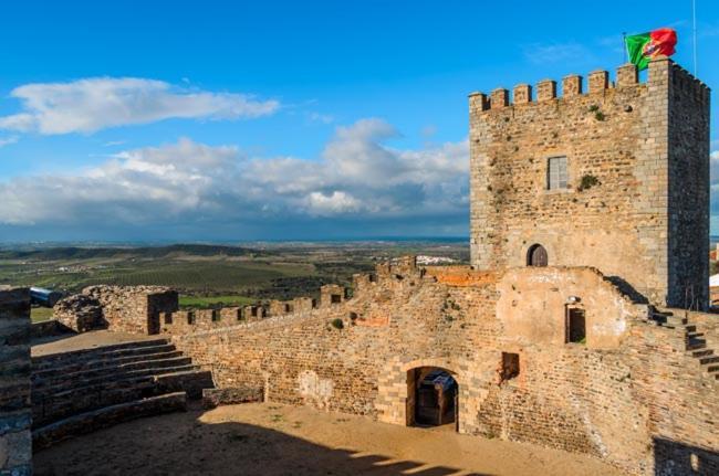 Porta Reguengos - Apartamento Moderno Alentejo Central ريغينغوس دي مونساراز المظهر الخارجي الصورة