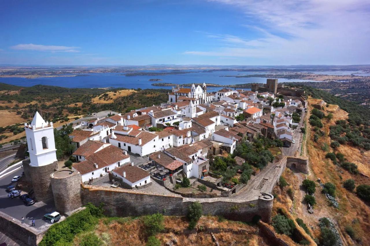 Porta Reguengos - Apartamento Moderno Alentejo Central ريغينغوس دي مونساراز المظهر الخارجي الصورة